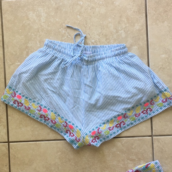 Embroidered set - Picture 3 of 3